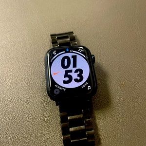 Apply Watch Series 7